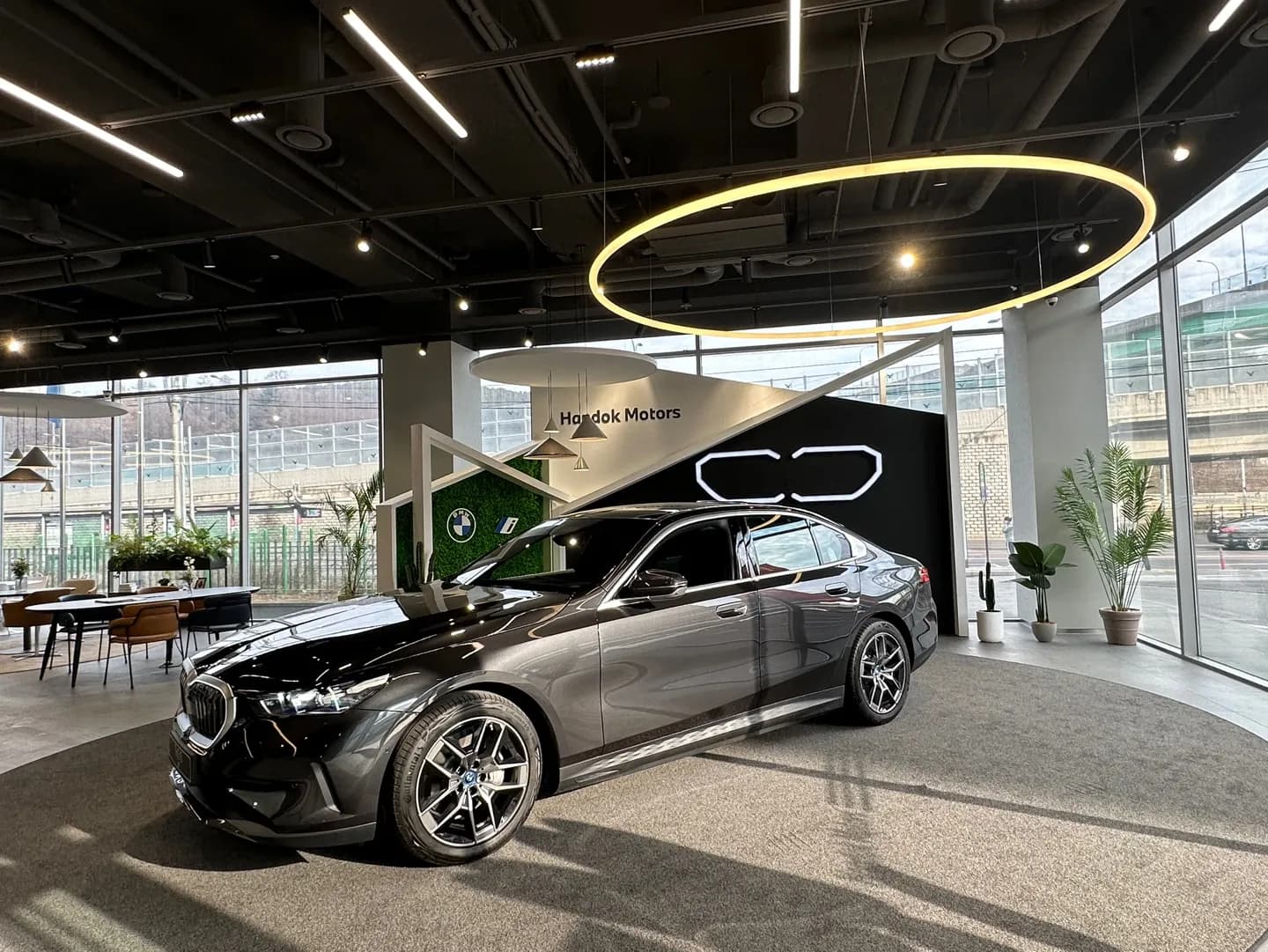 팝업전시부스 BMW 전시팝업 시공 사례